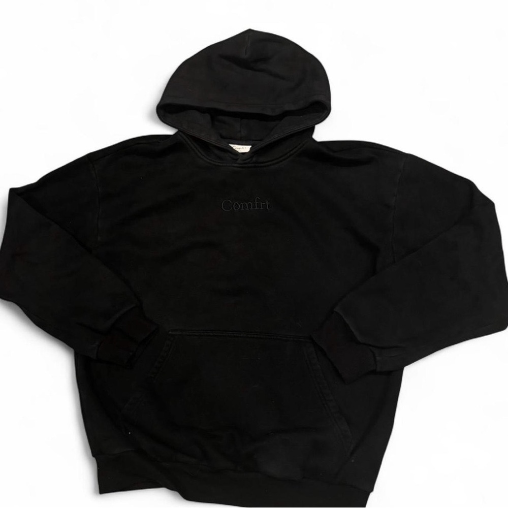 Comfrt Men's Classic Black Hoodie